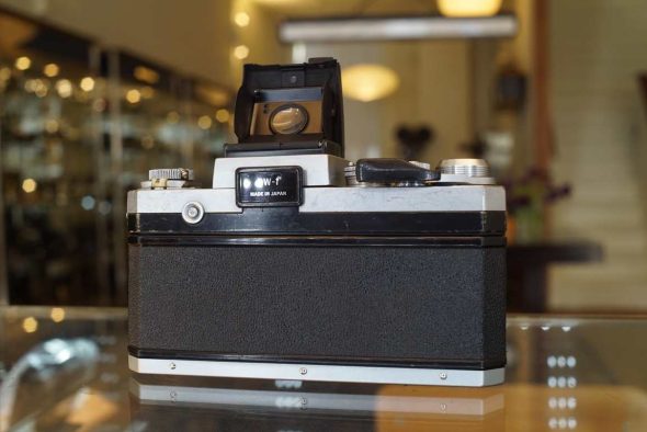 Nikon F chrome with DW-1 WLF + Nikkor-S 35mm F/2.8 lens, worn but usable