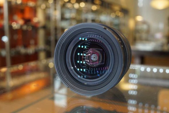 Leica Elmarit-R 2.8 / 19mm II + Hood, ROM