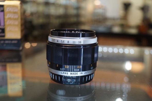 Olympus E.Zuiko Macro 38mm f/3.8, Pen FT, BOXED