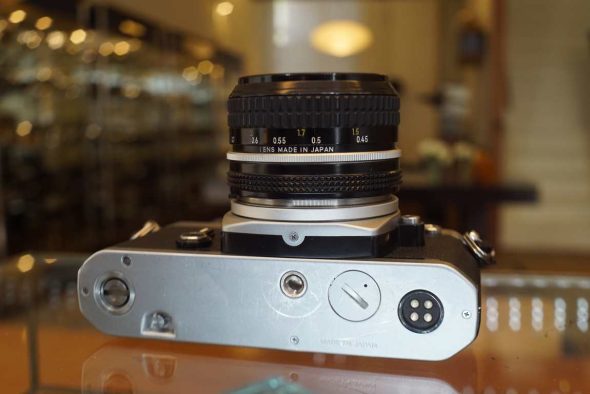 Nikon FE silver + Nikkor 50mm f/2 AI kit
