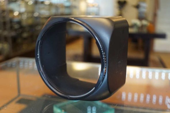 Hasselblad B70 lenshood for 110mm f/2 lens