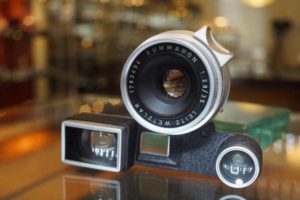 Leica Leitz Summaron 35mm F/2.8 lens, M3 version with goggles incl. leather case