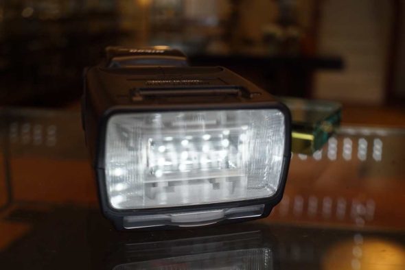 Nikon SB-900 Speedlight TTL flash Boxed