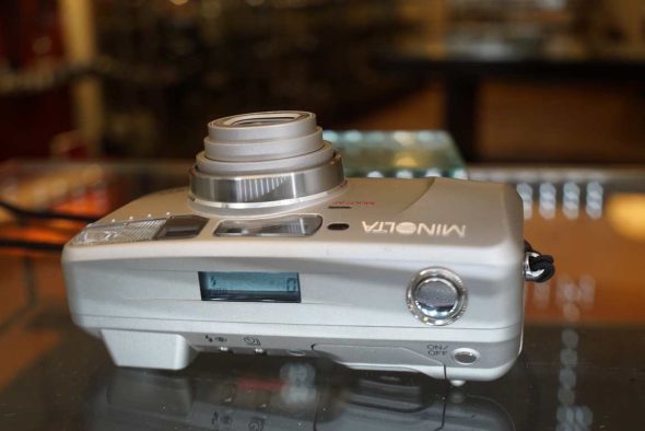 Minolta Riva Zoom 150 w/ 37.5-150mm Aspherical lens Compact camera
