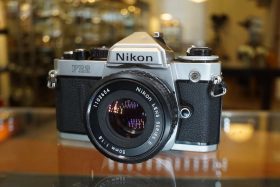 Nikon FE2 chrome + E Series 50mm F/1.8