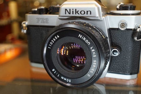 Nikon FE2 chrome + E Series 50mm F/1.8