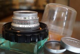 Leica Summicron 35mm F/2 chrome (8-elements)