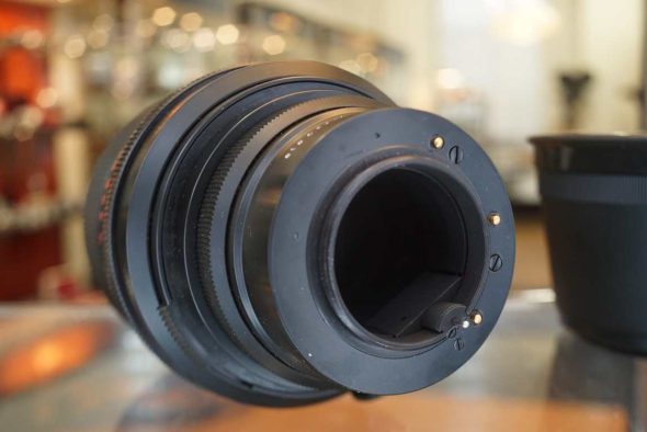 Carl Zeiss / Aus Jena Sonnar 180mm f/2.8 MC, M42 mount