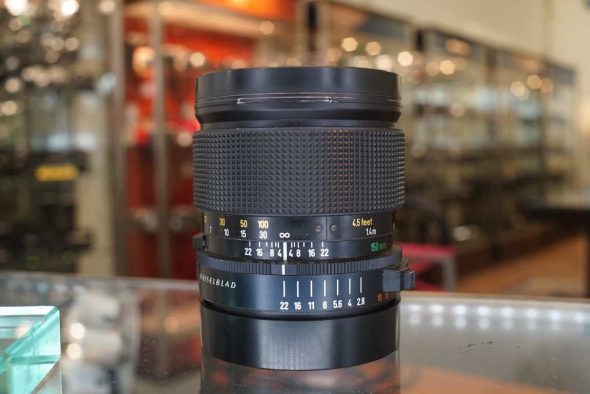 Zeiss Sonnar 150mm F/2.8 T* lens for Hasselblad F,Aperture stuck open
