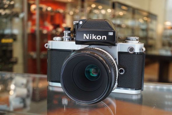 Nikon F2 Photomic + Micro-Nikkor 55mm f/3.5 pre-AI