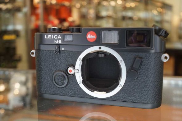 Leica M6 body black, cased