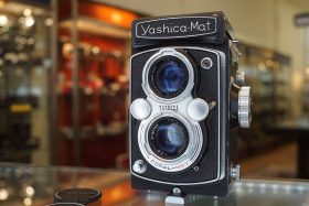 Yashica Mat TLR w/ Yashinon 80mm lens