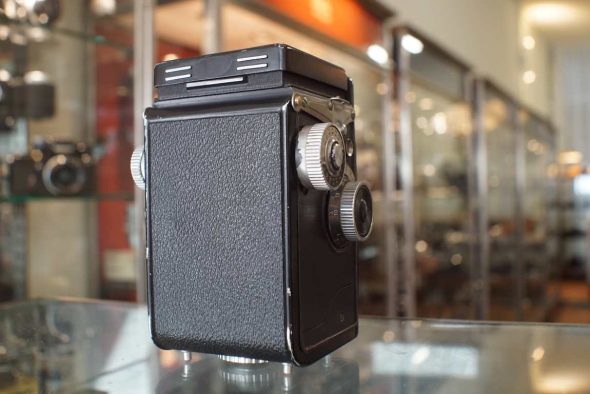Yashica 635 TLR w/ Yashikor lens