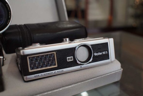 Rollei 16S collectible camera with many accessoires, boxed