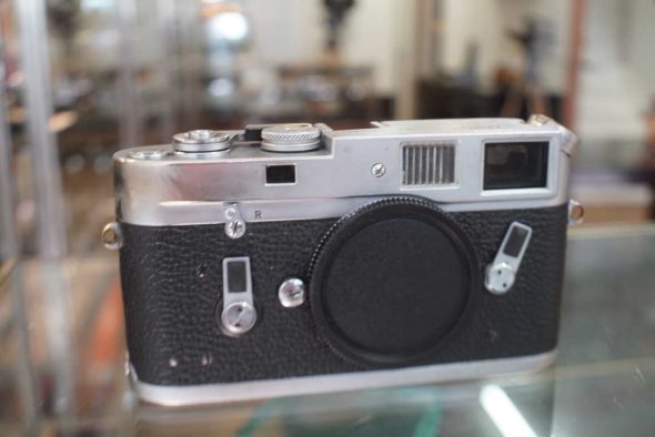 Leica M4 body chrome, worn but nice