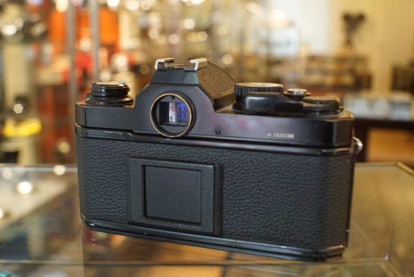 Nikon FM2 black body, broken shutter, OUTLET