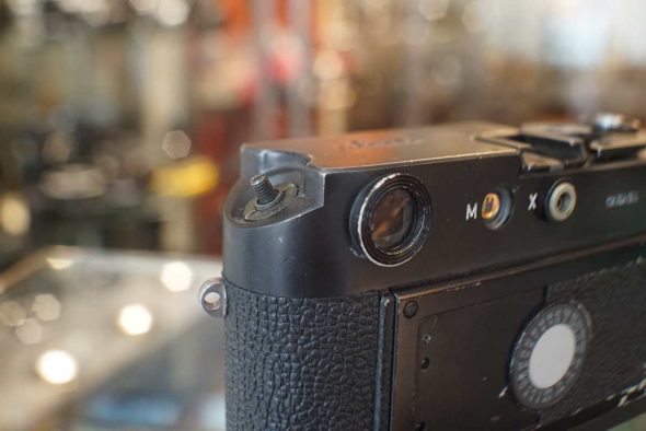 Leica M4-2 body, worn, missing various parts, OUTLET