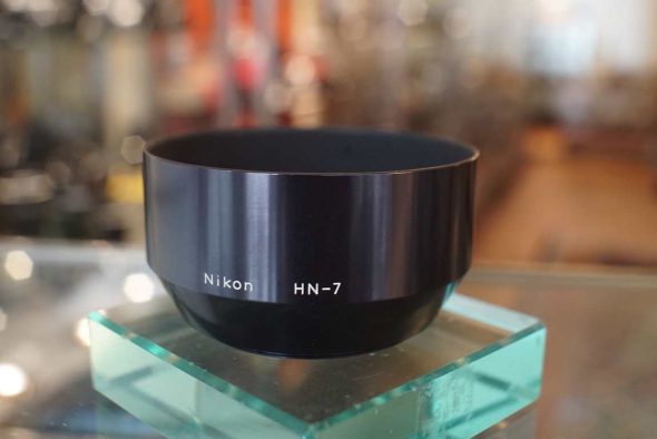 Nikon HN-7 screw in lenshood for 85/1.8 and 80-200/4.5
