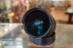 Nikon AF Fisheye-Nikkor 10.5mm F/2.8 G ED DX lens