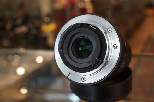 Nikon AF Fisheye-Nikkor 10.5mm F/2.8 G ED DX lens