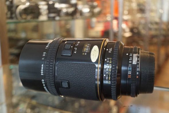 Nikon AF-Nikkor*ED 200mm F/3.5 autofocus lens for F3AF and F4, boxed