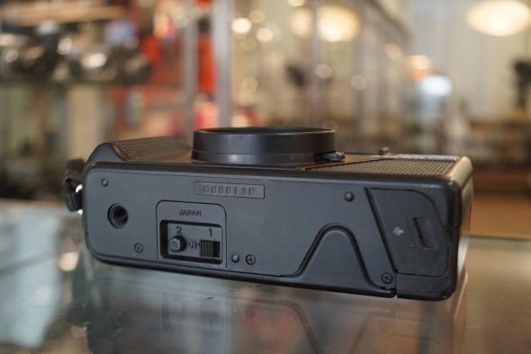 Nikon L35AF Compact camera w/ 35mm f/2.8 lens