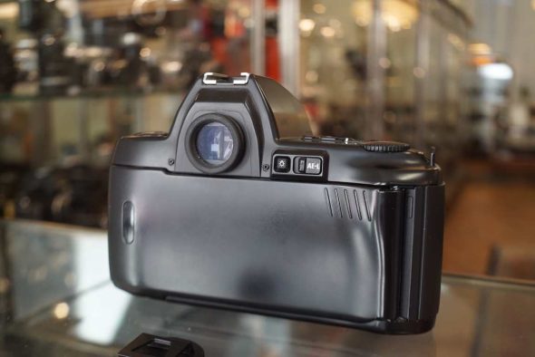 Nikon F-801S + AF Nikkor 50mm f/1.8 D