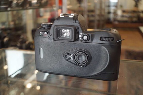 Nikon F80 body, Black, boxed