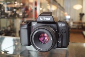Nikon F-801 + AF Nikkor 50mm f/1.8