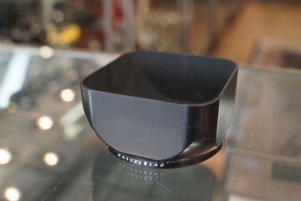 Hasselblad lens hood for 80mm Planar B50
