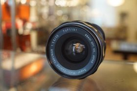 Pentax Super-Multi-Coated Takumar 35mm f/3.5 M42 wide angle lens