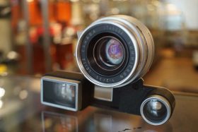 Leica Summicron 35mm F/2 chrome (8-element) with M3 goggles
