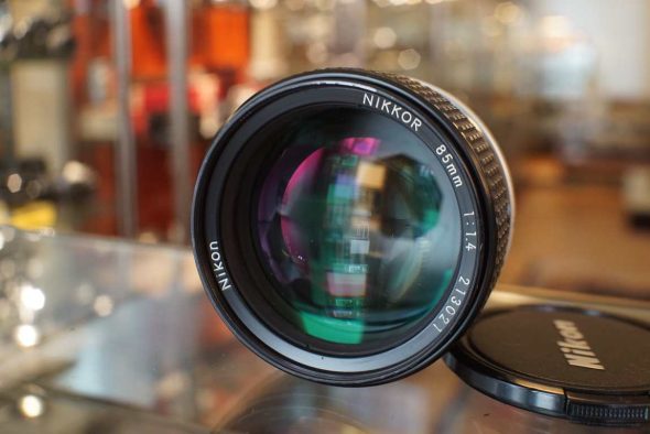 Nikon Nikkor 85mm F/1.4 AI-s lens