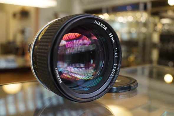 Nikon Nikkor 85mm F/1.4 AI-s lens