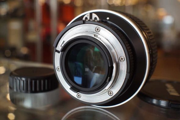Nikon Nikkor 85mm F/1.4 AI-s lens