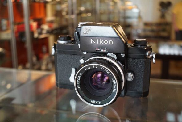 Nikon F photomic black + 50mm F/2 Nikkor-H lens