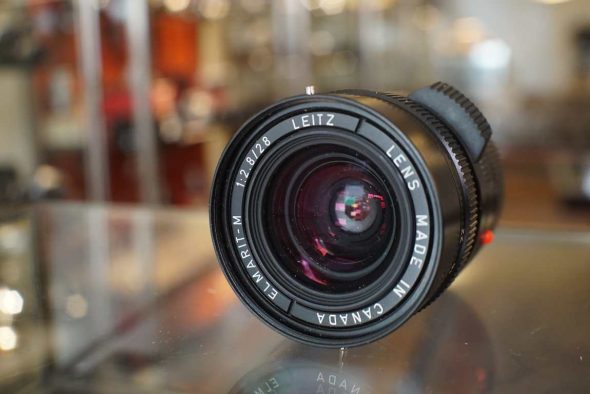 Leica Leitz Elmarit-M 28mm f/2.8 V3 + 12536 Hood