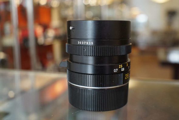 Leica Leitz Elmarit-M 28mm f/2.8 V3 + 12536 Hood