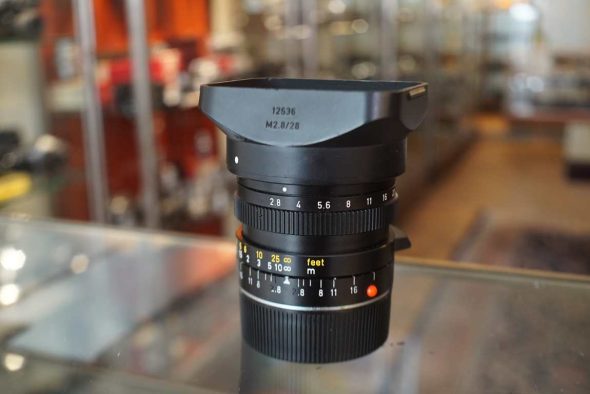 Leica Leitz Elmarit-M 28mm f/2.8 V3 + 12536 Hood