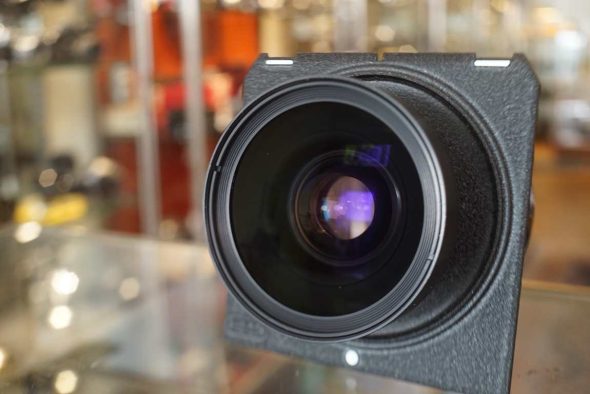 Sinar Sinaron 90mm F/4.5 MC lens in black Copal 1 shutter and Linhof board