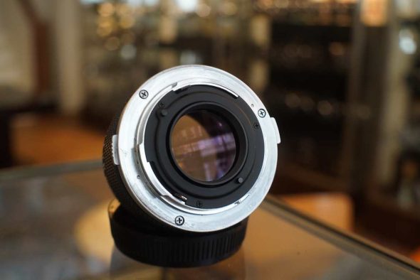 Olympus OM F.Zuiko 85mm f/2 lens