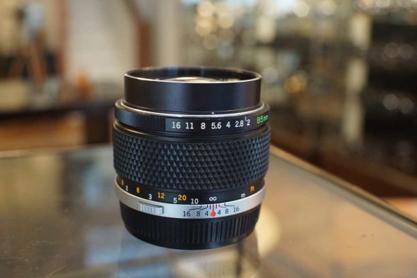 Olympus OM F.Zuiko 85mm f/2 lens