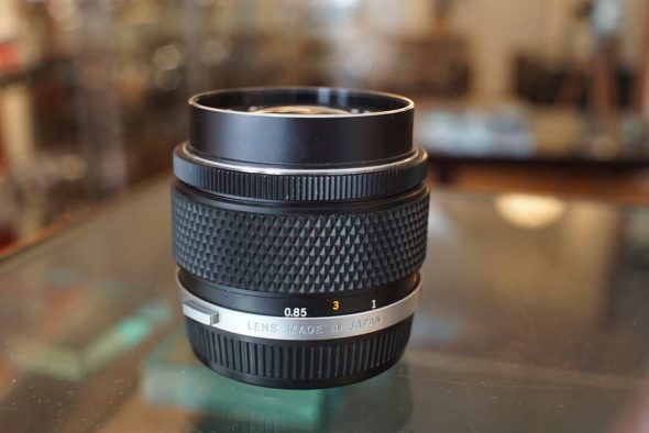 Olympus OM F.Zuiko 85mm f/2 lens