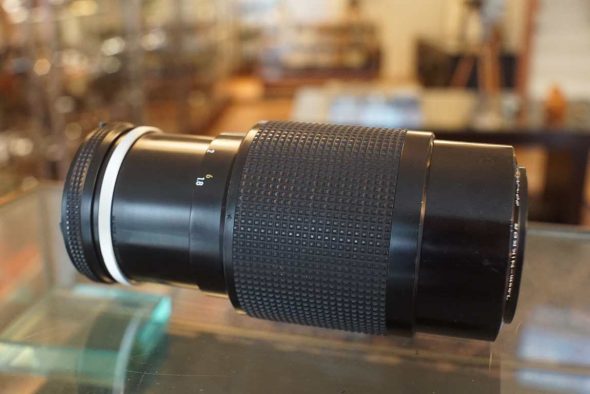 Nikon Zoom-Nikkor 80-200mm F/4.5 AI