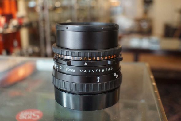 Carl Zeiss Distagon T* 60mm F/3.5 CFi for Hasselblad + lenshood