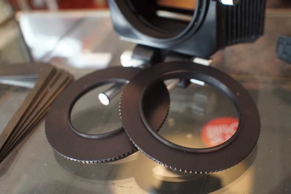 Mamiya RZ67 compendium variable lenshood + filterholders and adapterrings