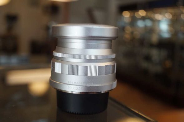 Voigtlander Ultron 35mm f/1.7 Aspherical Leica screw mount silver