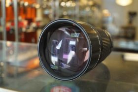 Canon FD 200mm f/2.8 newFD tele lens