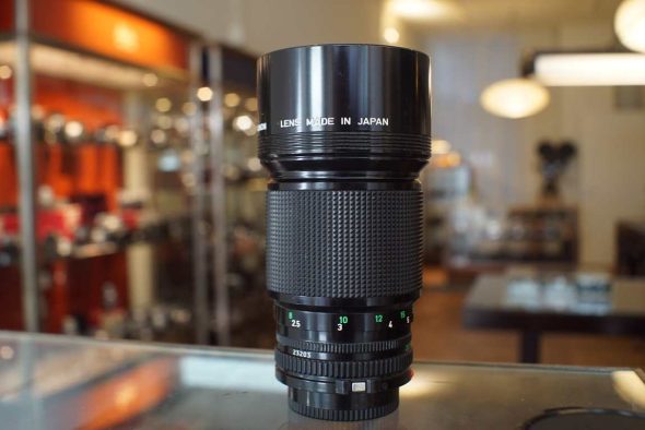 Canon FD 200mm f/2.8 newFD tele lens