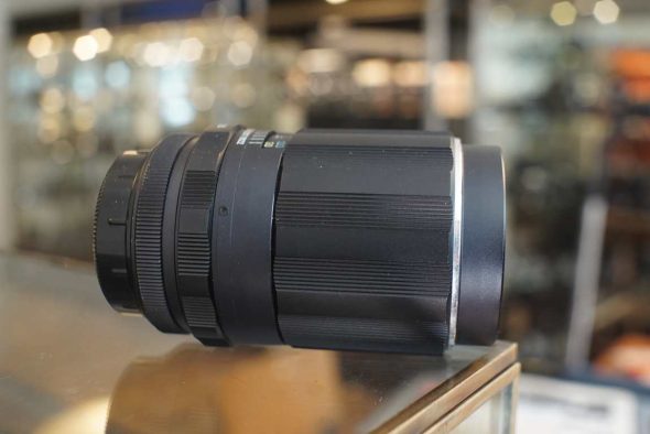 Pentax Super-Multi-Coated Takumar 135mm F/3.5 M42 lens + lenshood